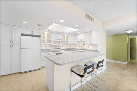 Copropriété à vendre à Belleair, Floride: 2 chambres, 128.67 m2 № 2150152 - photo 2