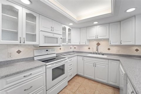Copropriété à vendre à Belleair, Floride: 2 chambres, 128.67 m2 № 2150152 - photo 8