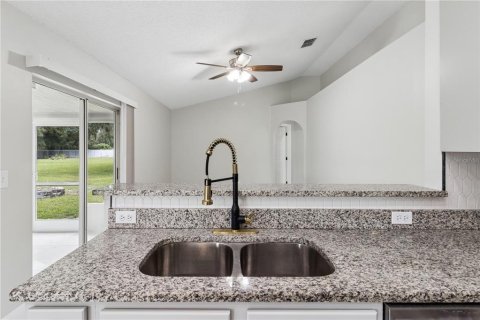 Villa ou maison à vendre à Kissimmee, Floride: 4 chambres, 153.47 m2 № 2408826 - photo 22