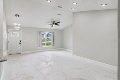 Villa ou maison à vendre à Kissimmee, Floride: 4 chambres, 153.47 m2 № 2408826 - photo 7