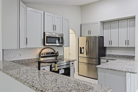 Villa ou maison à vendre à Kissimmee, Floride: 4 chambres, 153.47 m2 № 2408826 - photo 20