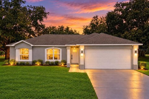 Villa ou maison à Kissimmee, Floride 4 chambres, 153.47 m2 № 2408826