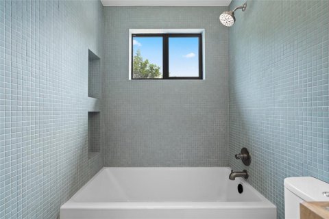 House in Seminole, Florida 2 bedrooms, 66.89 sq.m. № 1904805 - photo 20