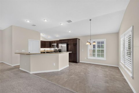 House in The Villages, Florida 3 bedrooms, 185.8 sq.m. № 2391126 - photo 11
