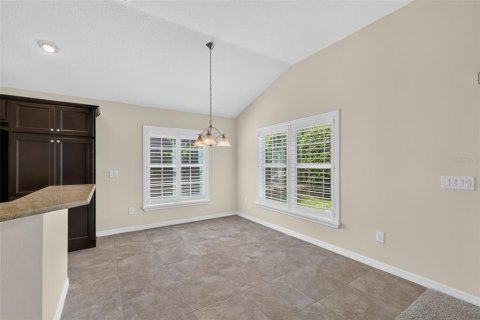 House in The Villages, Florida 3 bedrooms, 185.8 sq.m. № 2391126 - photo 13