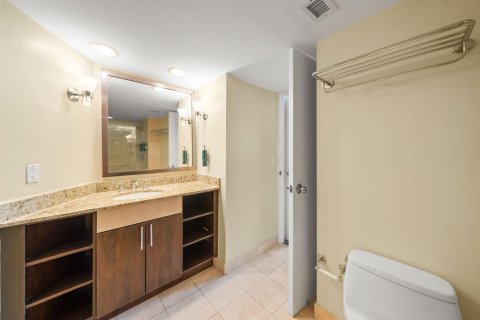 Copropriété à vendre à Fort Lauderdale, Floride: 1 chambre, 59.09 m2 № 2245861 - photo 12