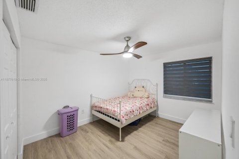 Купить виллу или дом в Майами, Флорида 3 спальни, 161.65м2, № 1896099 - фото 15