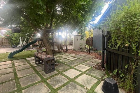 Купить виллу или дом в Майами, Флорида 3 спальни, 161.65м2, № 1896099 - фото 19