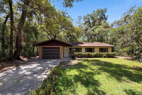House in Leesburg, Florida 3 bedrooms, 103.86 sq.m. № 2305187