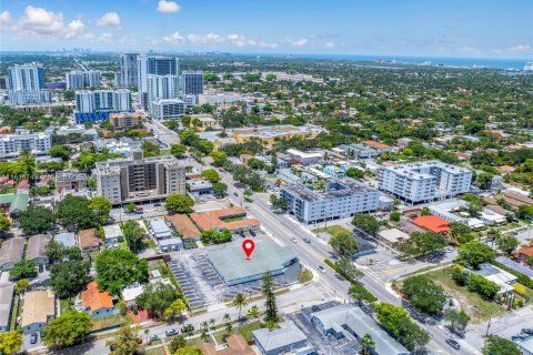 Commercial property in Hollywood, Florida № 1951867 - photo 11