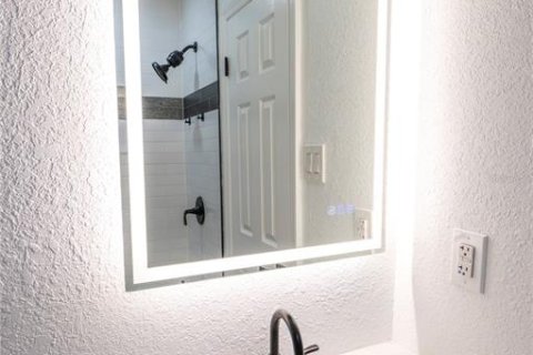Villa ou maison à vendre à Tampa, Floride: 4 chambres, 146.6 m2 № 2275496 - photo 29