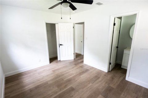 Villa ou maison à vendre à Tampa, Floride: 4 chambres, 146.6 m2 № 2275496 - photo 17