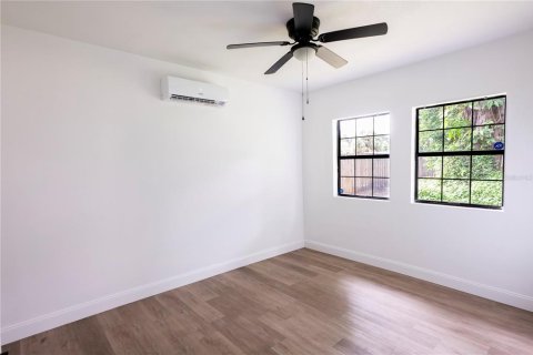 Villa ou maison à vendre à Tampa, Floride: 4 chambres, 146.6 m2 № 2275496 - photo 20
