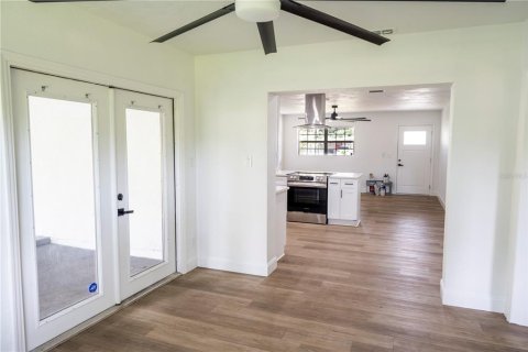 Villa ou maison à vendre à Tampa, Floride: 4 chambres, 146.6 m2 № 2275496 - photo 12