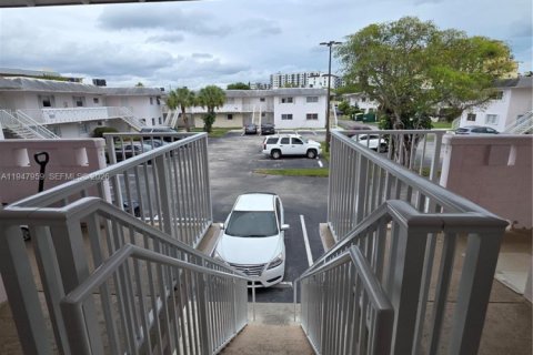 Снять в аренду кондоминиум в Майами, Флорида 2 спальни, 67.82м2, № 2004073 - фото 8