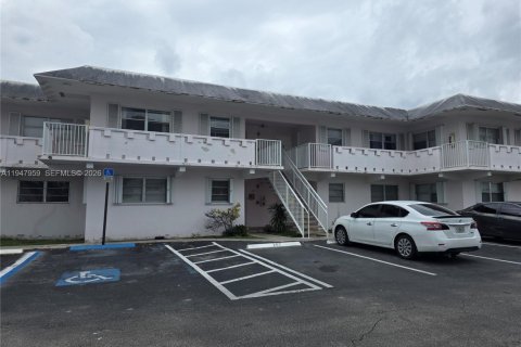 Снять в аренду кондоминиум в Майами, Флорида 2 спальни, 67.82м2, № 2004073 - фото 6