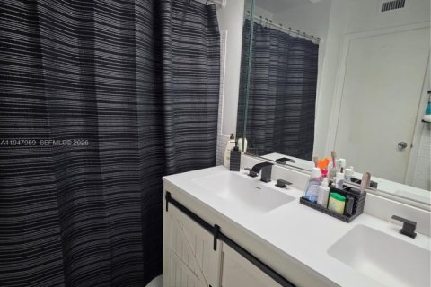 Снять в аренду кондоминиум в Майами, Флорида 2 спальни, 67.82м2, № 2004073 - фото 23