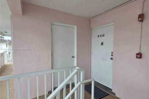 Снять в аренду кондоминиум в Майами, Флорида 2 спальни, 67.82м2, № 2004073 - фото 9