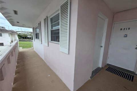 Снять в аренду кондоминиум в Майами, Флорида 2 спальни, 67.82м2, № 2004073 - фото 11