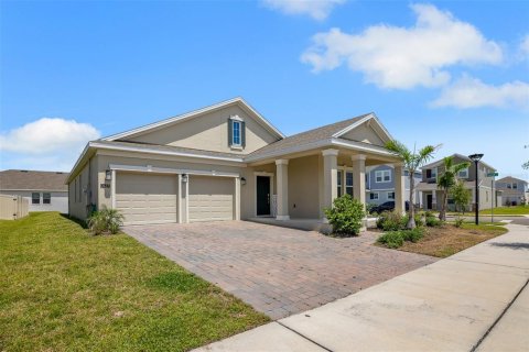 Villa ou maison à vendre à Kissimmee, Floride: 3 chambres, 193.42 m2 № 2324413 - photo 5