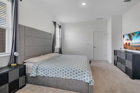 Villa ou maison à vendre à Kissimmee, Floride: 3 chambres, 193.42 m2 № 2324413 - photo 23
