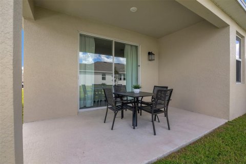 Villa ou maison à vendre à Kissimmee, Floride: 3 chambres, 193.42 m2 № 2324413 - photo 21