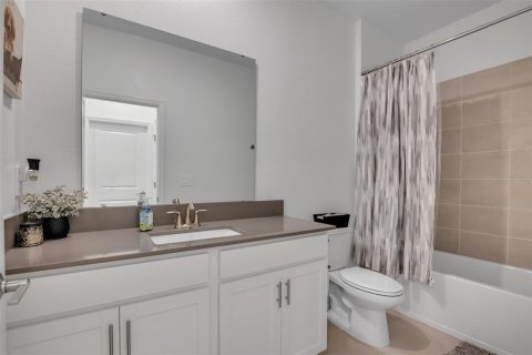 Villa ou maison à vendre à Kissimmee, Floride: 3 chambres, 193.42 m2 № 2324413 - photo 29