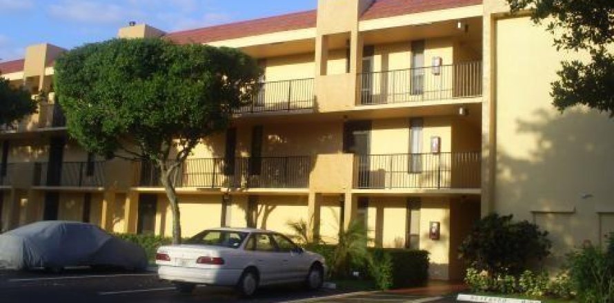 Condo in Margate, Florida, 2 bedrooms  № 1154168