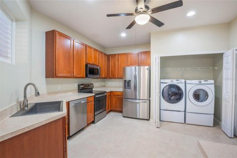 Townhouse in Melbourne, Florida 4 bedrooms, 187.94 sq.m. № 1717902 - photo 13