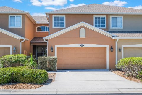 Townhouse in Melbourne, Florida 4 bedrooms, 187.94 sq.m. № 1717902 - photo 1