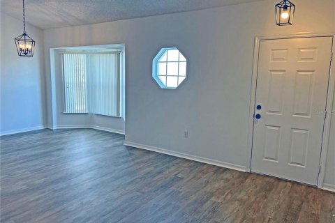 Villa ou maison à louer à Spring Hill, Floride: 4 chambres, 159.88 m2 № 1597819 - photo 28
