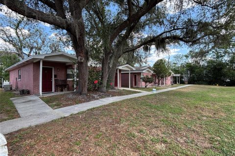 Immobilier commercial à vendre à Tampa, Floride: 119.57 m2 № 1675200 - photo 2