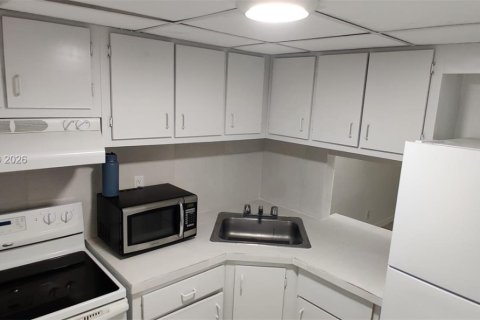 Condominio en venta en Miami, Florida, 1 dormitorio, 55.56 m2 № 2246891 - foto 3