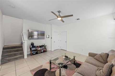 Townhouse in Apopka, Florida 3 bedrooms, 158.21 sq.m. № 1853778 - photo 6
