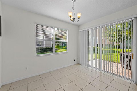 Townhouse in Apopka, Florida 3 bedrooms, 158.21 sq.m. № 1853778 - photo 13