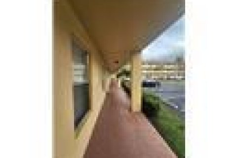 Condominio en venta en Tamarac, Florida, 1 dormitorio, 61.32 m2 № 2146564 - foto 3