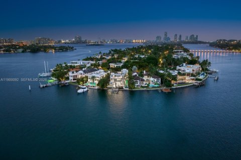 Villa ou maison à vendre à Miami Beach, Floride: 6 chambres, 544.69 m2 № 2060089 - photo 6