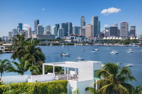 Villa ou maison à vendre à Miami Beach, Floride: 6 chambres, 544.69 m2 № 2060089 - photo 9