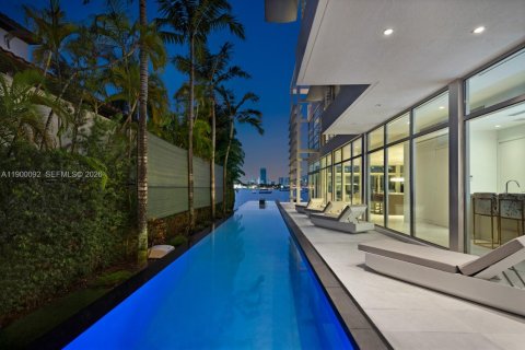 Villa ou maison à vendre à Miami Beach, Floride: 6 chambres, 544.69 m2 № 2060089 - photo 10