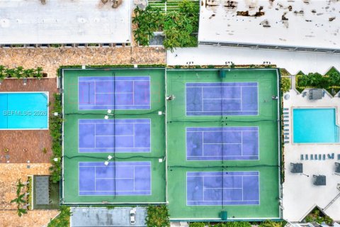 Купить кондоминиум в Майами, Флорида 2 спальни, 126.53м2, № 2053452 - фото 27