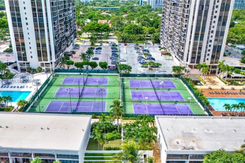 Купить кондоминиум в Майами, Флорида 2 спальни, 126.53м2, № 2053452 - фото 25