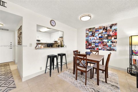 Купить кондоминиум в Майами, Флорида 2 спальни, 126.53м2, № 2053452 - фото 7