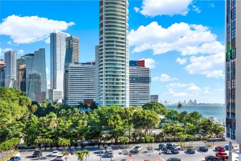 Купить кондоминиум в Майами, Флорида 2 спальни, 126.53м2, № 2053452 - фото 22