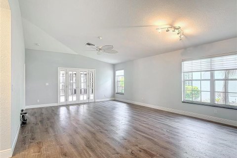 House in North Fort Myers, Florida 2 bedrooms, 149.02 sq.m. № 1797987 - photo 13