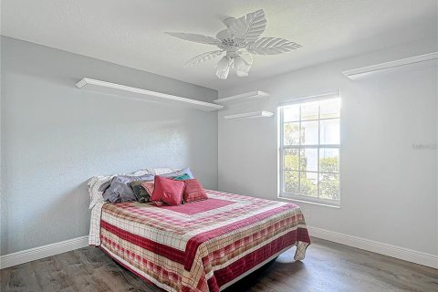 House in North Fort Myers, Florida 2 bedrooms, 149.02 sq.m. № 1797987 - photo 26