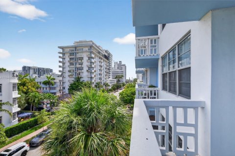 Condominio en venta en Miami Beach, Florida, 41.34 m2 № 1846178 - foto 19