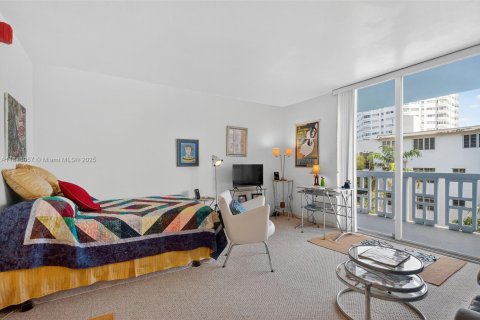 Condominio en venta en Miami Beach, Florida, 41.34 m2 № 1846178 - foto 9