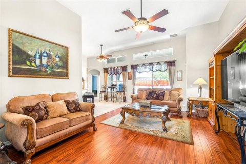 Casa en venta en Tampa, Florida, 4 dormitorios, 227.24 m2 № 1773694 - foto 16