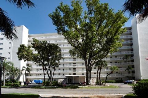 Condo in Fort Lauderdale, Florida, 1 bedroom  № 2177541 - photo 2