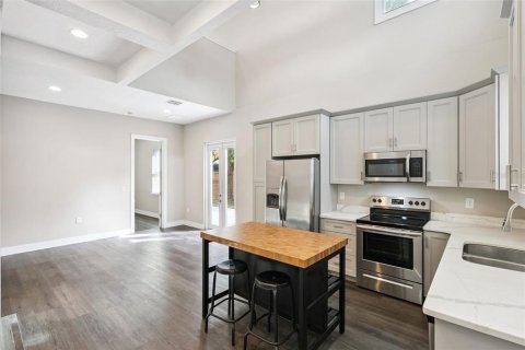 Touwnhouse à vendre à Orlando, Floride: 3 chambres, 164.16 m2 № 2388376 - photo 19